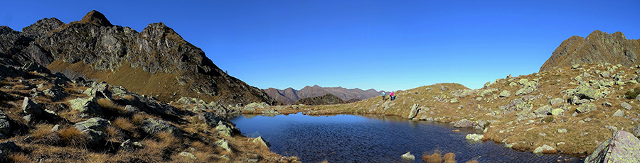 Uno dei bei laghetti appena sopra il Passo del Verrobbio, salendo al Colombarolo-Ponteranica